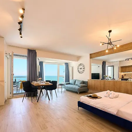 Mira In Infinity - Parking Mamaia