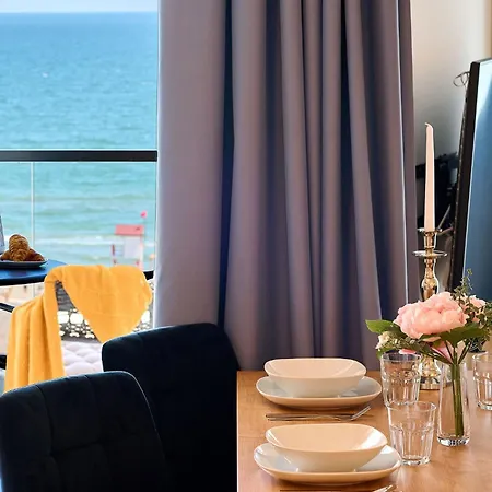 Mira In Infinity - Parking アパート